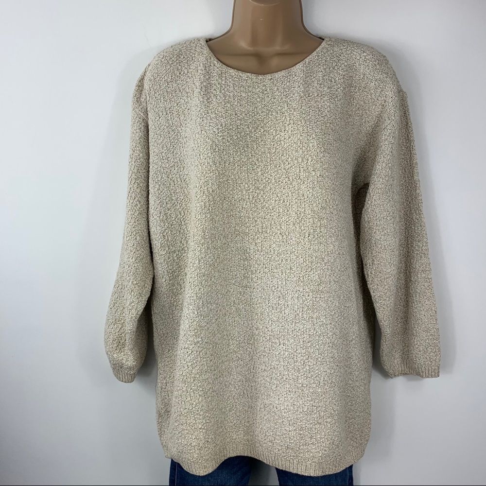 Basic Editions‎ Cream Knit Sweater